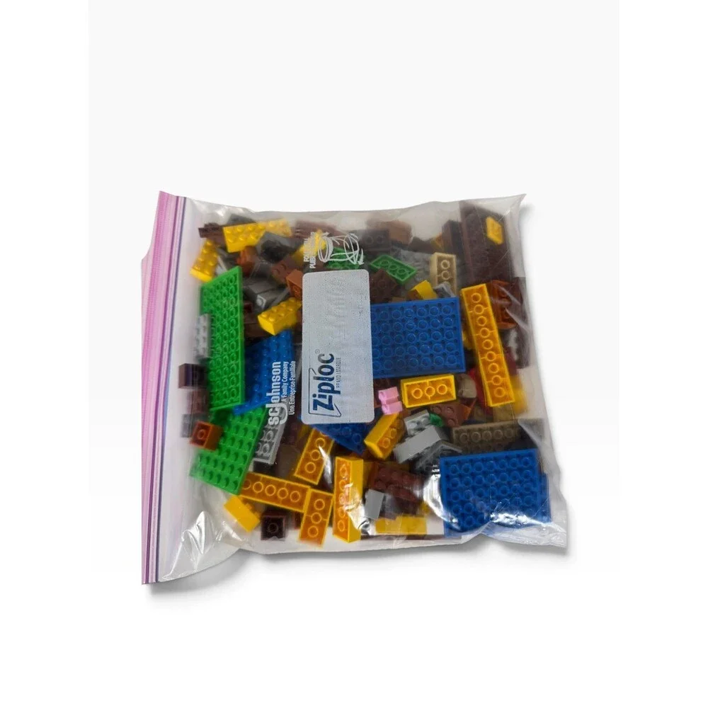 Minecraft Lego 21144 Assorted Lot of Pieces from Set and 3 Minifigures